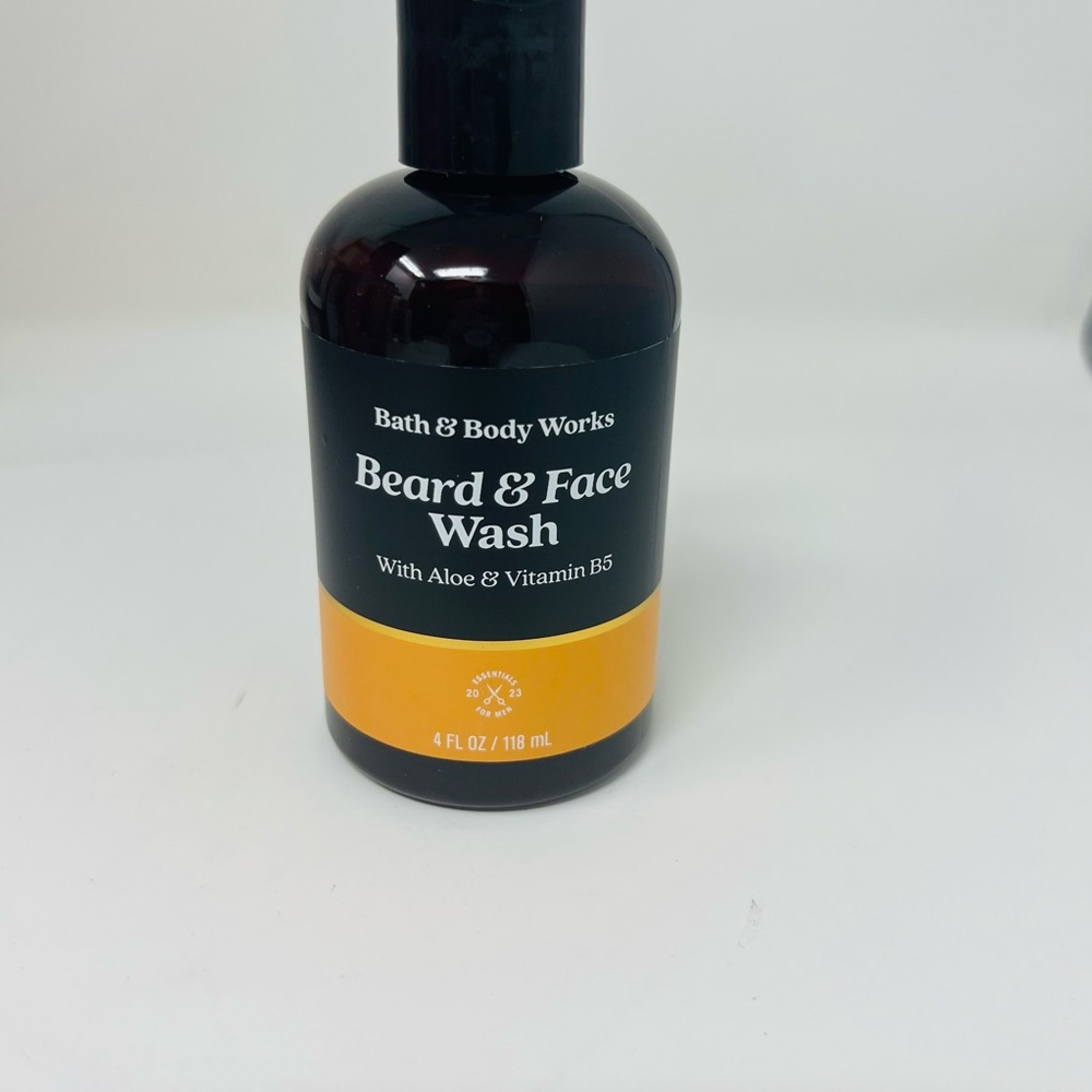 NWT Bath & Body Works Beard & Face Wash 4 oz (full size)